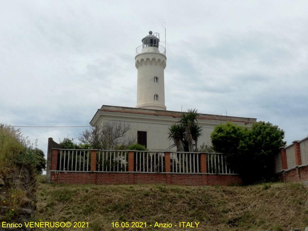 76b -- Faro di Anzio - Lighthouse of Anzio.jpg